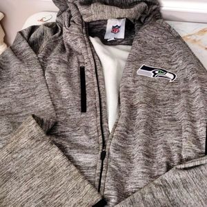 Men's Seahawks zip up jacket size xl